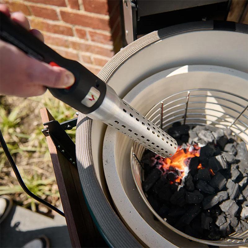 Electric charcoal lighter for bbq kamado