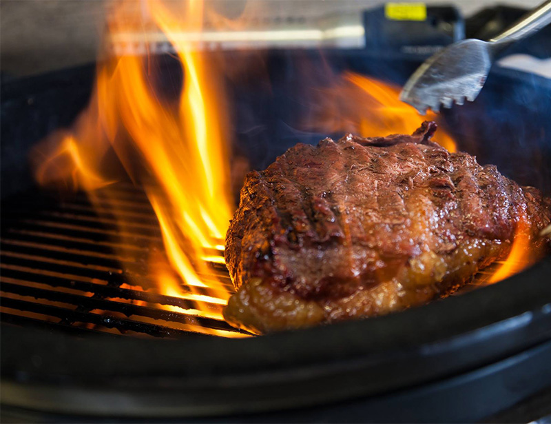 Big block beaf bbq kamado grill 